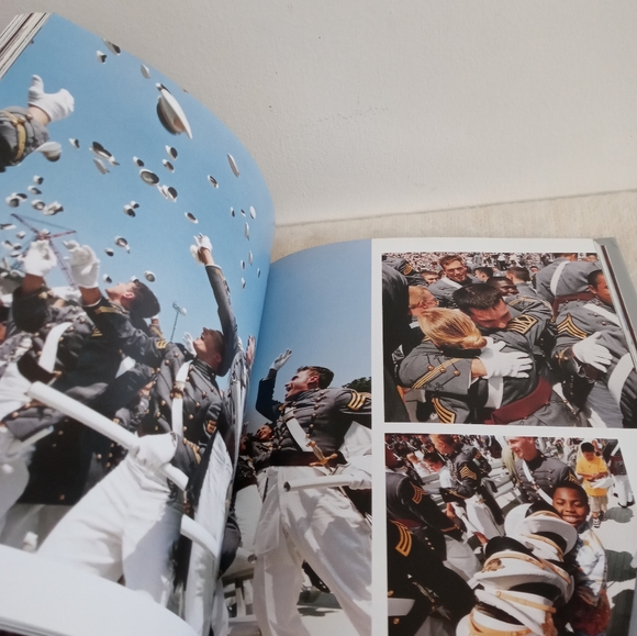 LIFE The American Spirit Book. Meeting the challenge of September 11 Book. - Picture 12 of 15